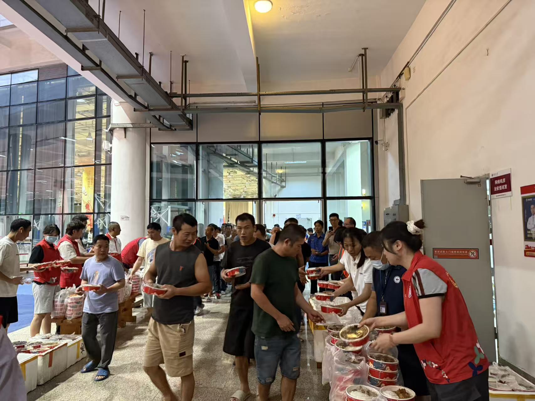 1758790732536268.jpg 1758790732536268.jpg